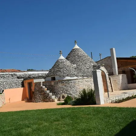 I Trulli Di Sara 푸티냐노